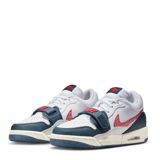 Air Jordan Jordan Legacy 312 Low Big Kids' Shoes Бяло/Морско синьо 