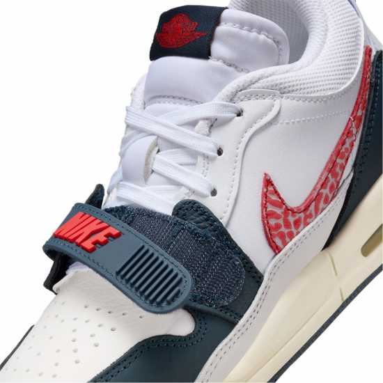 Air Jordan Jordan Legacy 312 Low Big Kids' Shoes Бяло/Морско синьо 