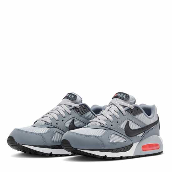 Nike Air Max Ivo Trainers Сиво/Черно/Червено 