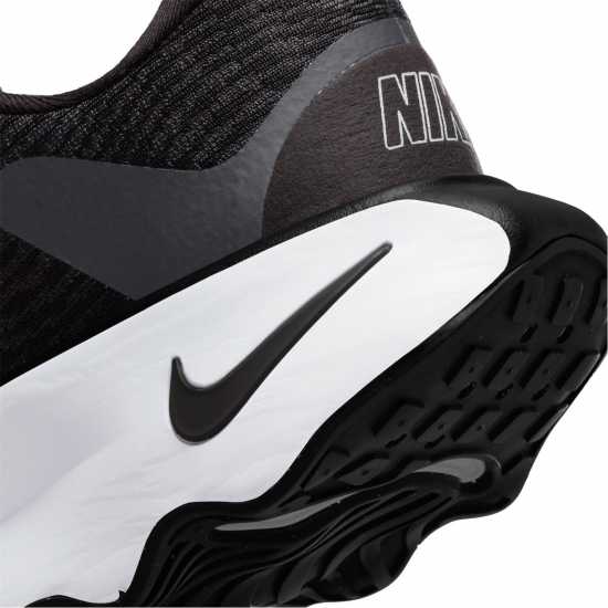 Nike Motiva Men's Walking Shoes Черно/Бяло 