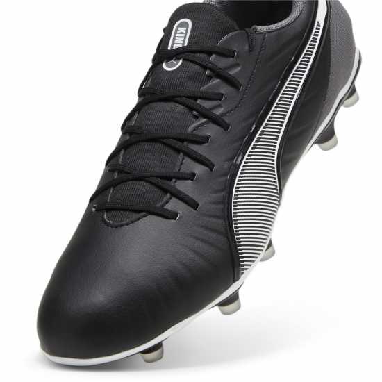 Puma King Match Firm Ground Football Boots Черно/Бяло Футболни стоножки