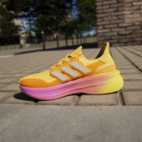 adidas Ultraboost 5 Women's Running Shoes Искра/Нула мета 