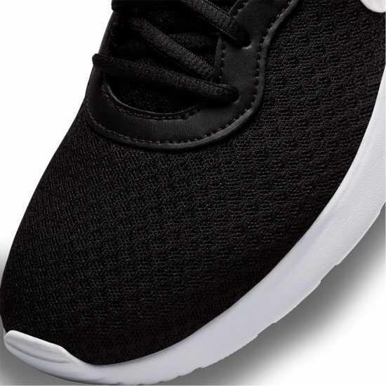 Nike Tanjun Women's Trainers Black/White Дамски високи кецове