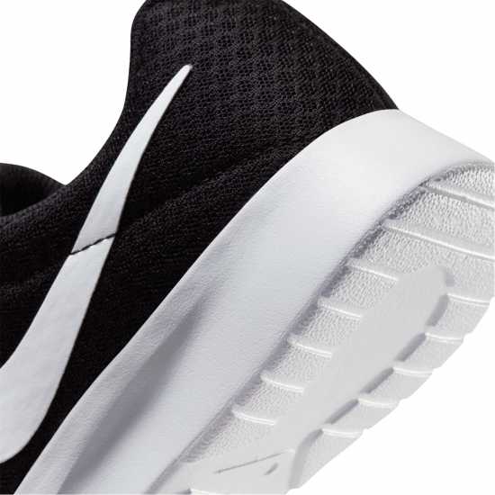 Nike Tanjun Women's Trainers Black/White Дамски високи кецове