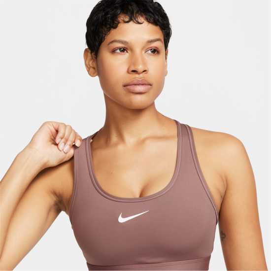 Nike Swoosh Medium Support Women's Padded Sports Bra Димно малиново Спортни сутиени