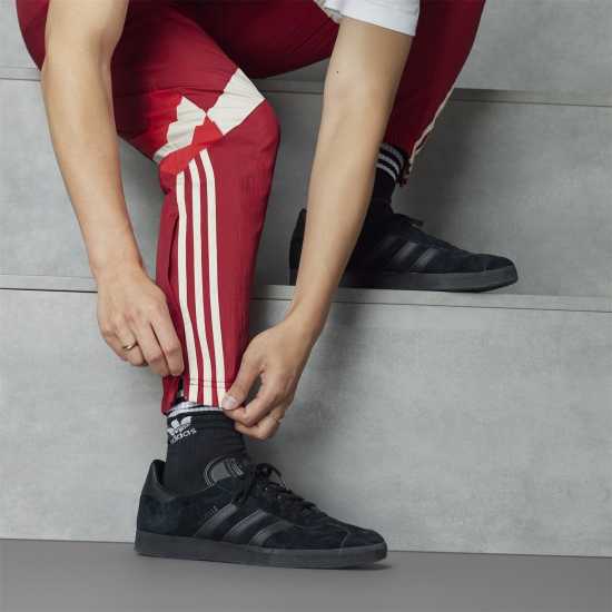 Adidas Bayern Munich Originals Tracksuit Bottoms Adults  Футболни екипи за бягане