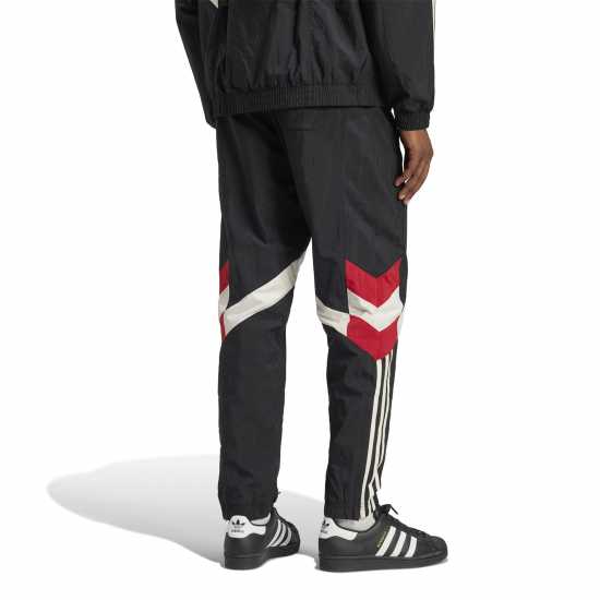 Adidas Manchester United Originals Tracksuit Bottoms Adults  Футболни екипи за бягане