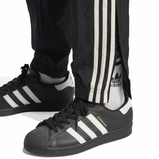 Adidas Manchester United Originals Tracksuit Bottoms Adults  Футболни екипи за бягане