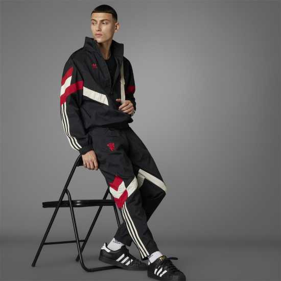 Adidas Manchester United Originals Tracksuit Bottoms Adults  Футболни екипи за бягане