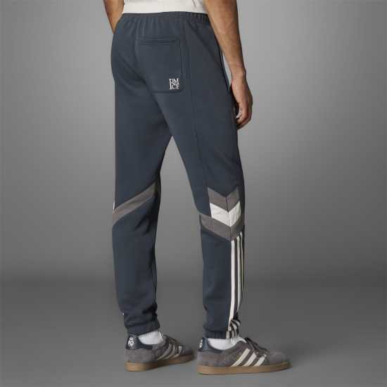 Adidas Real Madrid Originals Tracksuit Bottoms Adults  Футболни екипи за бягане