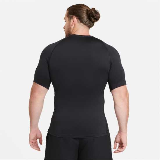 Nike Pro Men's Tight Fit Short-Sleeve Top Black/White Мъжки долни дрехи