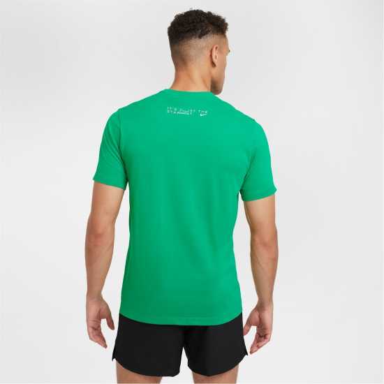 Nike Df Tee Kipchoge Sn52  Мъжки дрехи за бягане