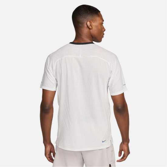 Nike Dri-FIT Trail Men's Short-Sleeve Trail Running Top Връхно бяло Атлетика