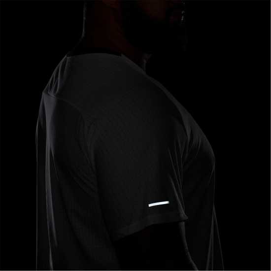 Nike Dri-FIT Trail Men's Short-Sleeve Trail Running Top Връхно бяло Атлетика