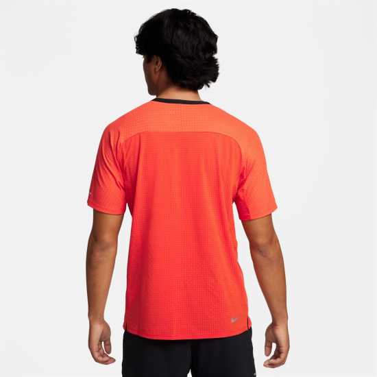 Nike Dri-FIT Trail Men's Short-Sleeve Trail Running Top Космическа глина Атлетика