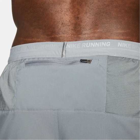 Nike Dri-FIT Stride Men's 7 2-In-1 Running Shorts  Чорапи за бягане