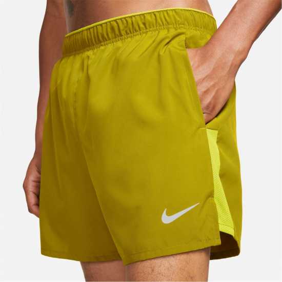 Nike Dri-FIT Challenger Men's 5 Brief-Lined Versatile Shorts  Чорапи за бягане