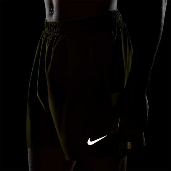 Nike Dri-FIT Challenger Men's 5 Brief-Lined Versatile Shorts  Чорапи за бягане