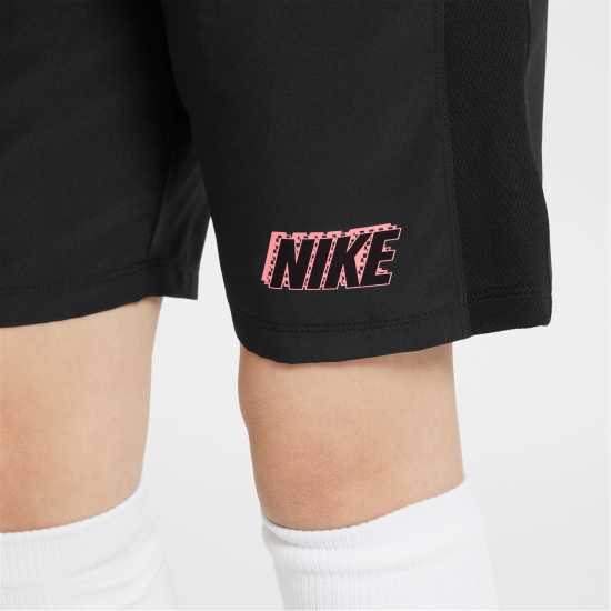 Nike Dri-FIT Academy Big Kids' Graphic Soccer Shorts Черно 