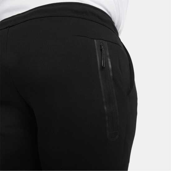 Nike Мъжко Спортно Долнище Tech Fleece Joggers Mens Черно Мъжки меки спортни долнища