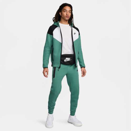 Nike Мъжко Спортно Долнище Tech Fleece Joggers Mens Green/Black 