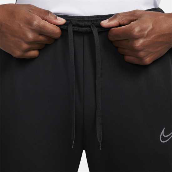 Nike Academy Winter Warrior Men's Therma-FIT Soccer Pants  Футболни екипи за бягане