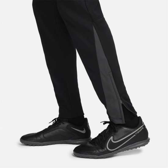 Nike Academy Winter Warrior Men's Therma-FIT Soccer Pants  Футболни екипи за бягане