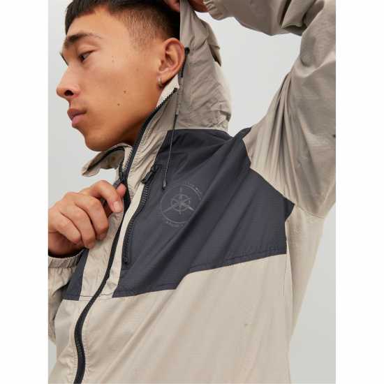 Jack And Jones Яке С Качулка Filo Lightweight Hooded Jacket Cobblestone Мъжки грейки