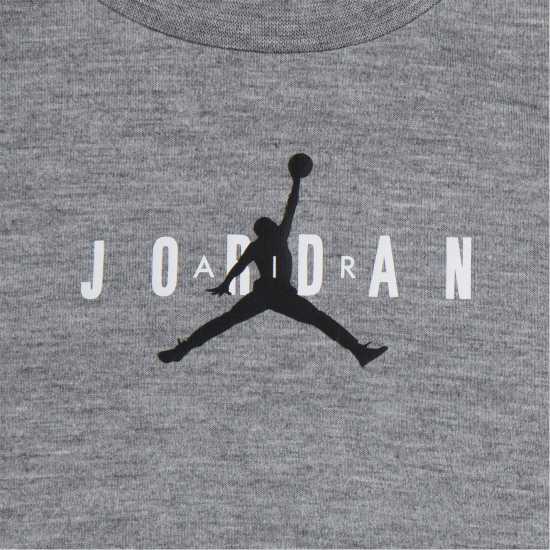 Тениска Момчета С Щампа Air Jordan Longline Graphic T Shirt Junior Boys Угарно черно Детски тениски и фланелки