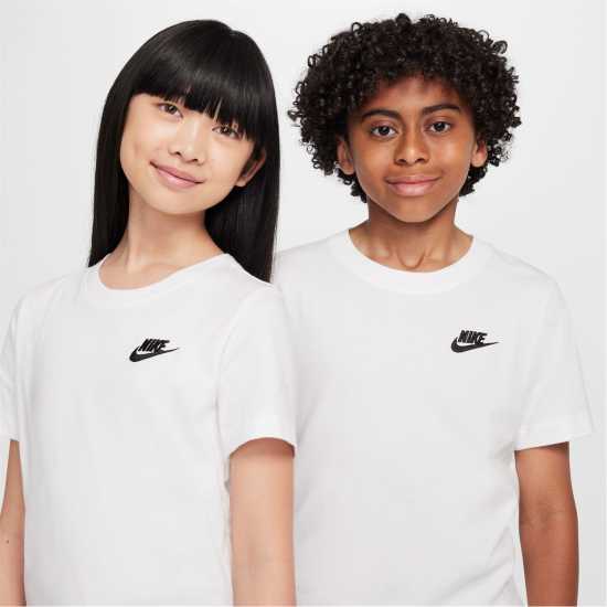 Nike Тениска Момчета Futura T Shirt Junior Boys Бяло Детски тениски и фланелки