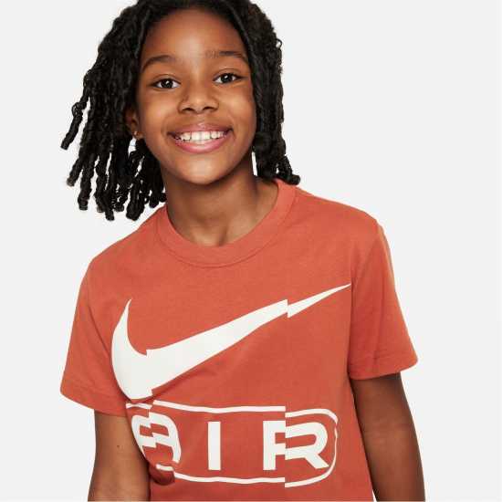 Nike Sportswear Big Kids' (Girls') T-Shirt  