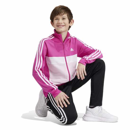 Adidas Essentials Tiberio Tracksuit Полу люцидна Фуч 