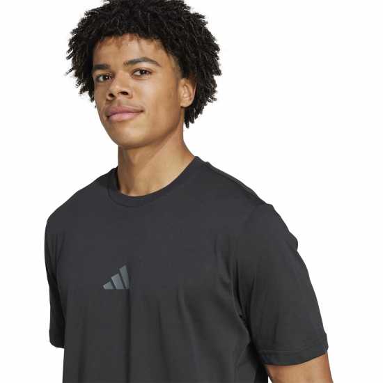 Adidas Strength Graphic T-Shirt Черно Мъжко облекло за едри хора