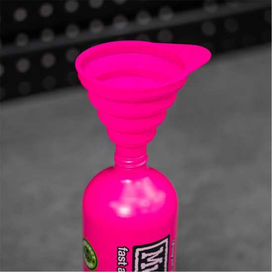 Muc-Off Collapsible Silicone Funnel  Колоездачни аксесоари