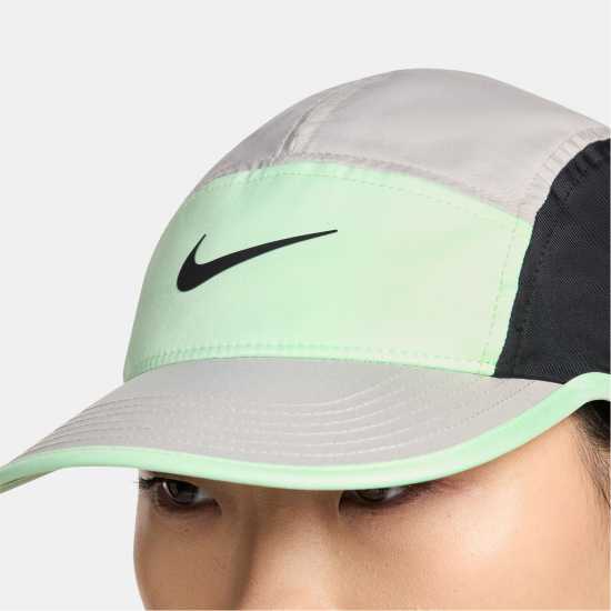 Nike Dri-Fit Fly Unstructured Swoosh Cap  Портмонета и джобове за бягане