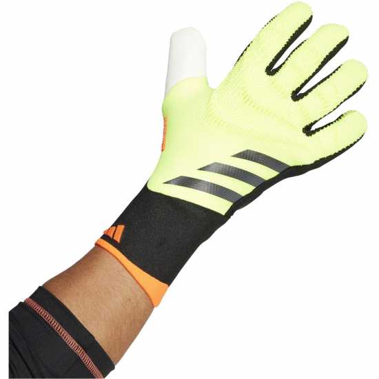 Adidas Вратарски Ръкавици Predator Pro Goalkeeper Gloves Adults Жълто/Червено Вратарски ръкавици и облекло