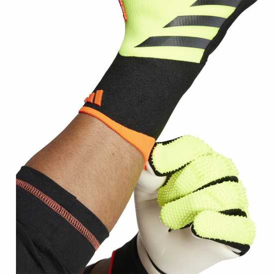 Adidas Вратарски Ръкавици Predator Pro Goalkeeper Gloves Adults Жълто/Червено Вратарски ръкавици и облекло