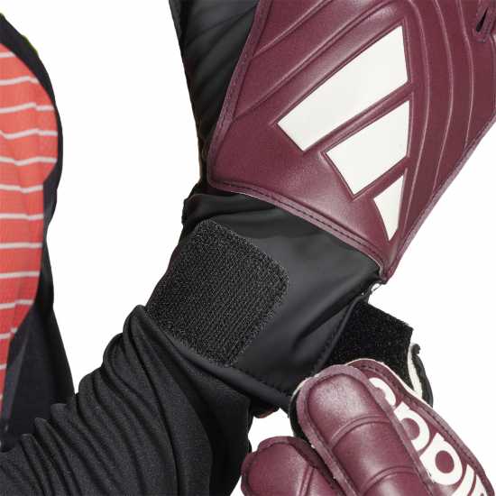 Adidas Вратарски Ръкавици Copa Club Goalkeeper Gloves Adults Червено/Бяло Вратарски ръкавици и облекло