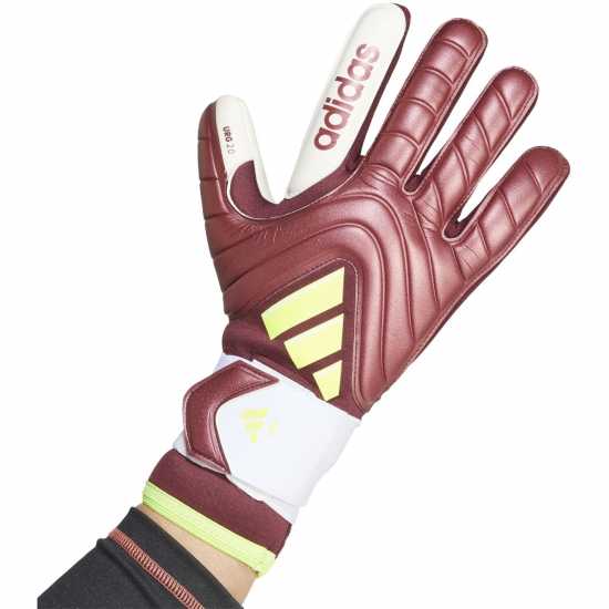 Adidas Вратарски Ръкавици Copa Pro Goalkeeper Gloves Adults Червено/Бяло Вратарски ръкавици и облекло