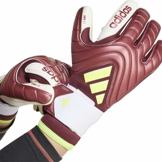 Adidas Вратарски Ръкавици Copa Pro Goalkeeper Gloves Adults Червено/Бяло Вратарски ръкавици и облекло